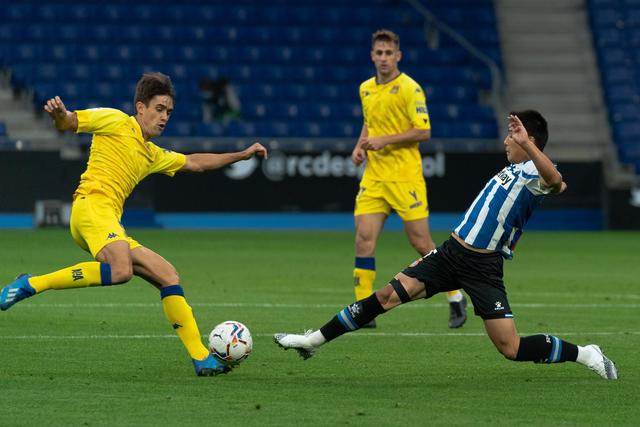 李凯尔生死战替补出战得9分 确定不会打亚运会